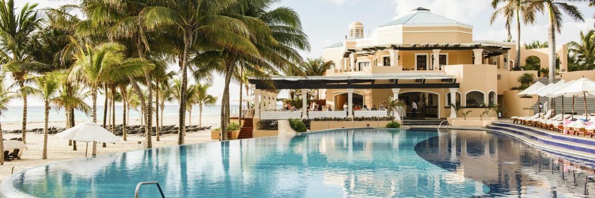 Royal Hideaway Playacar Resort*****