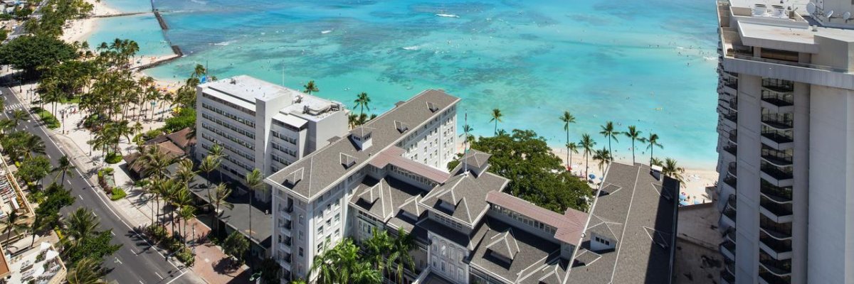 Moana Surfrider, A Westin Resort & Spa****+