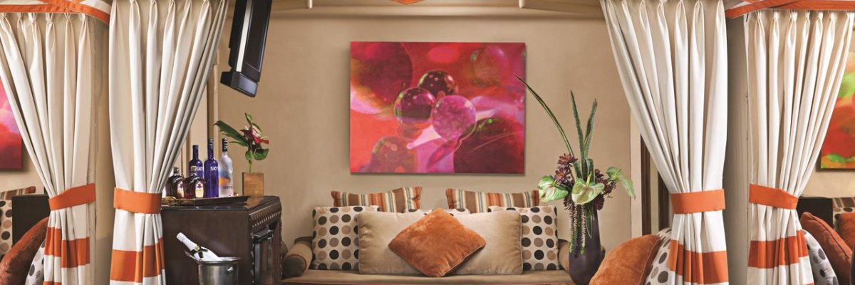 The Mirage & Casino****