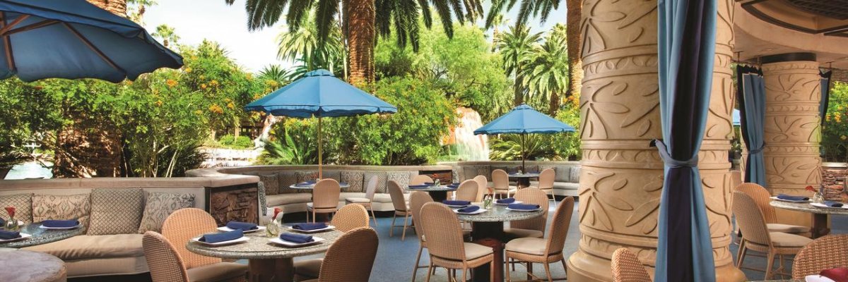 The Mirage & Casino****