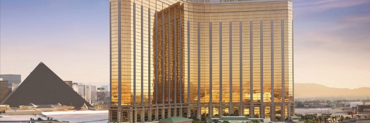 Mandalay Bay Resort & Casino*****