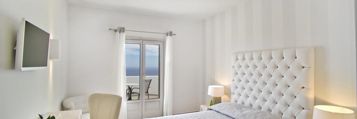 Santorini Palace*****
