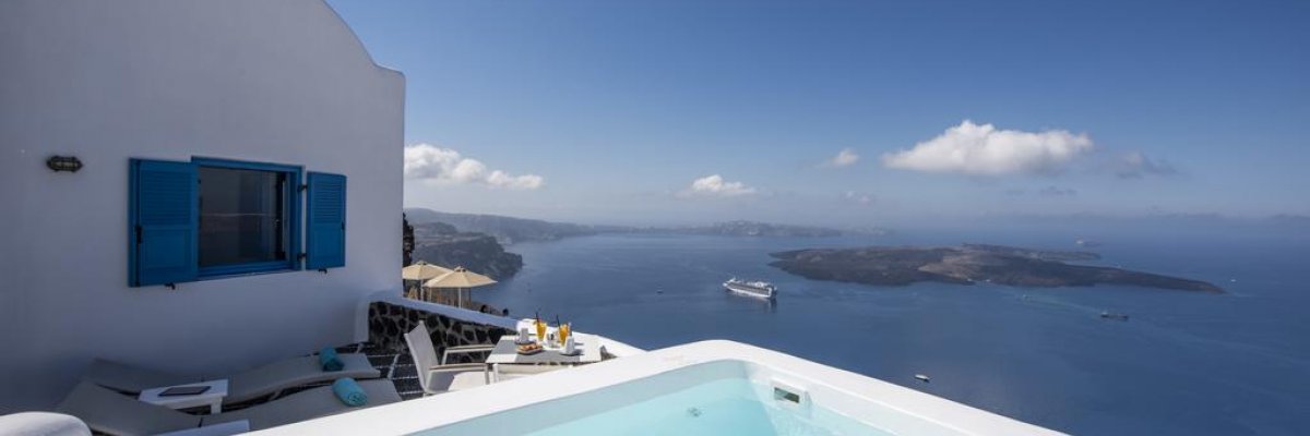 Aqua Luxury Suites****