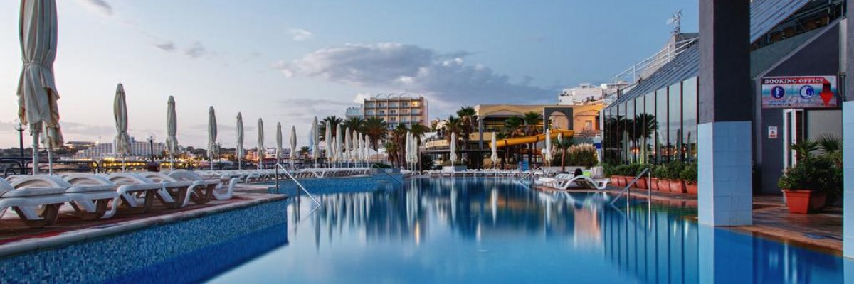 Seashells Resort at Suncrest****