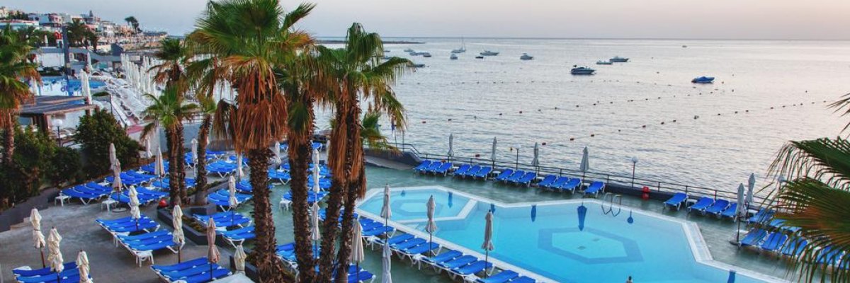 Seashells Resort at Suncrest****