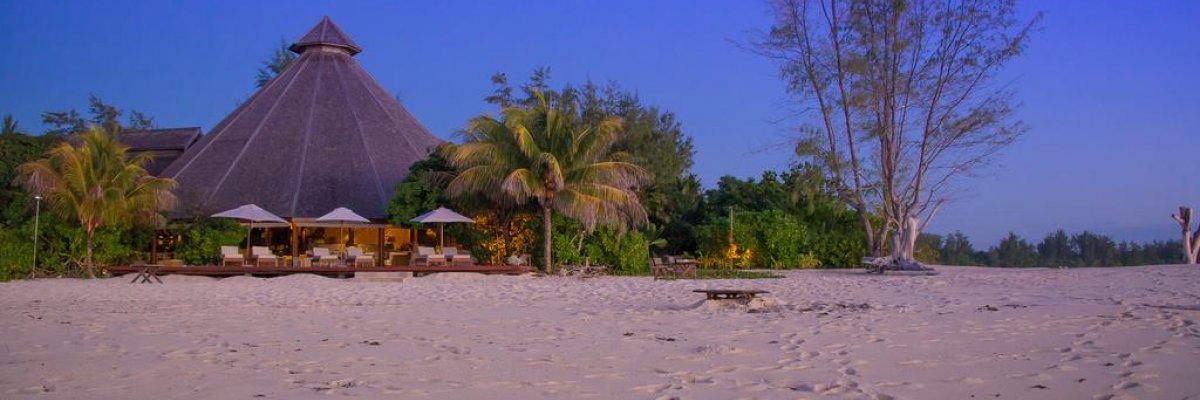 Denis Private Island ****+