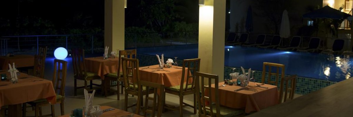 Acajou Beach Resort***+