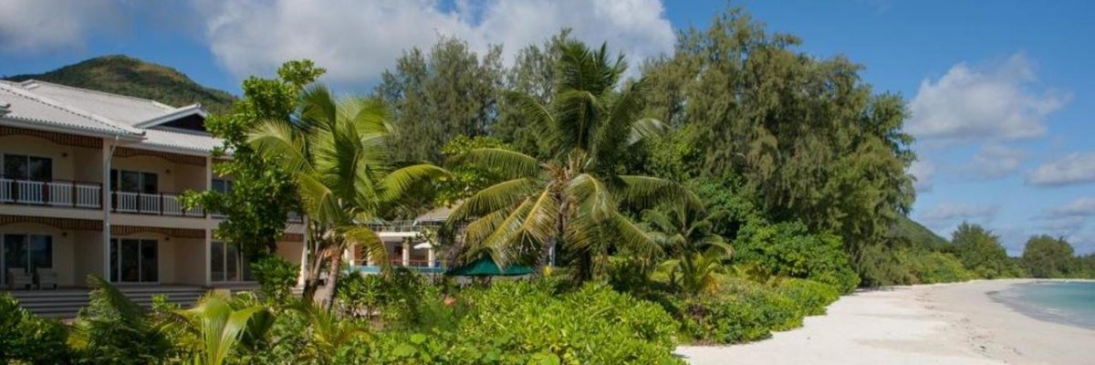 Acajou Beach Resort***+