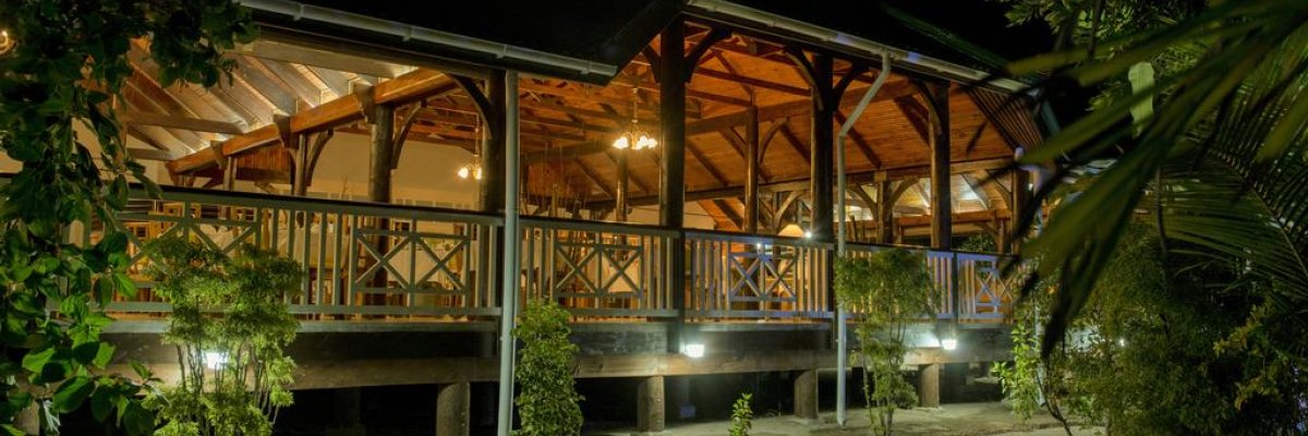 Acajou Beach Resort***+