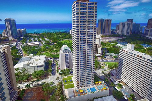 Holiday Inn Express Waikiki***