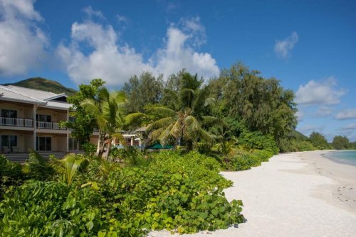 Acajou Beach Resort***+